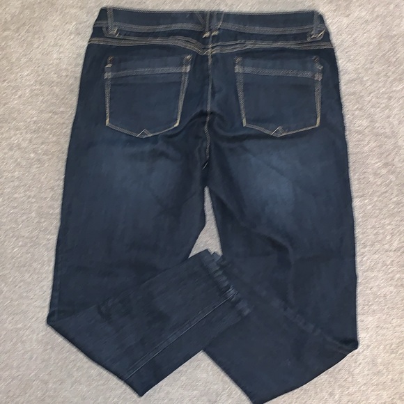 Democracy Jeans - Picture 2 of 7